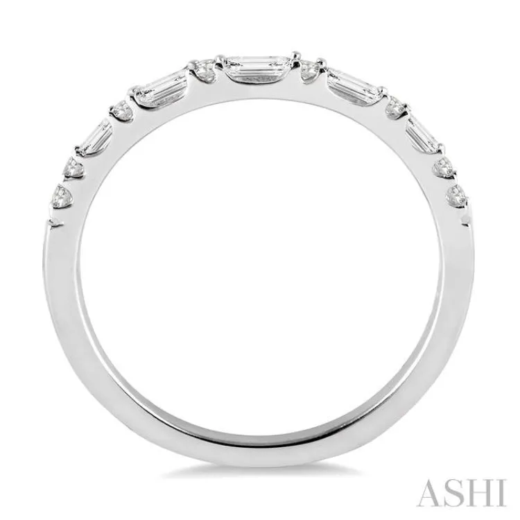 1/3 ctw Baguette and Round Cut Diamond Wedding Band in 14K White Gold