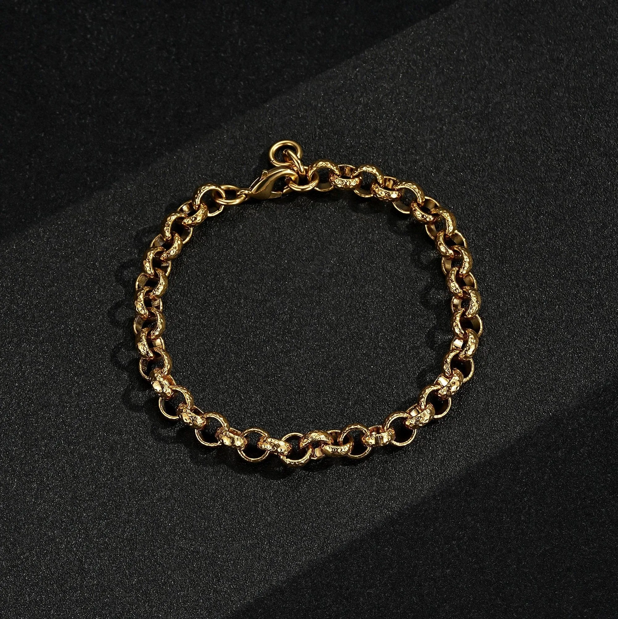 8mm Gold Diamond Cut Pattern Belcher Bracelet 6/8 Inch