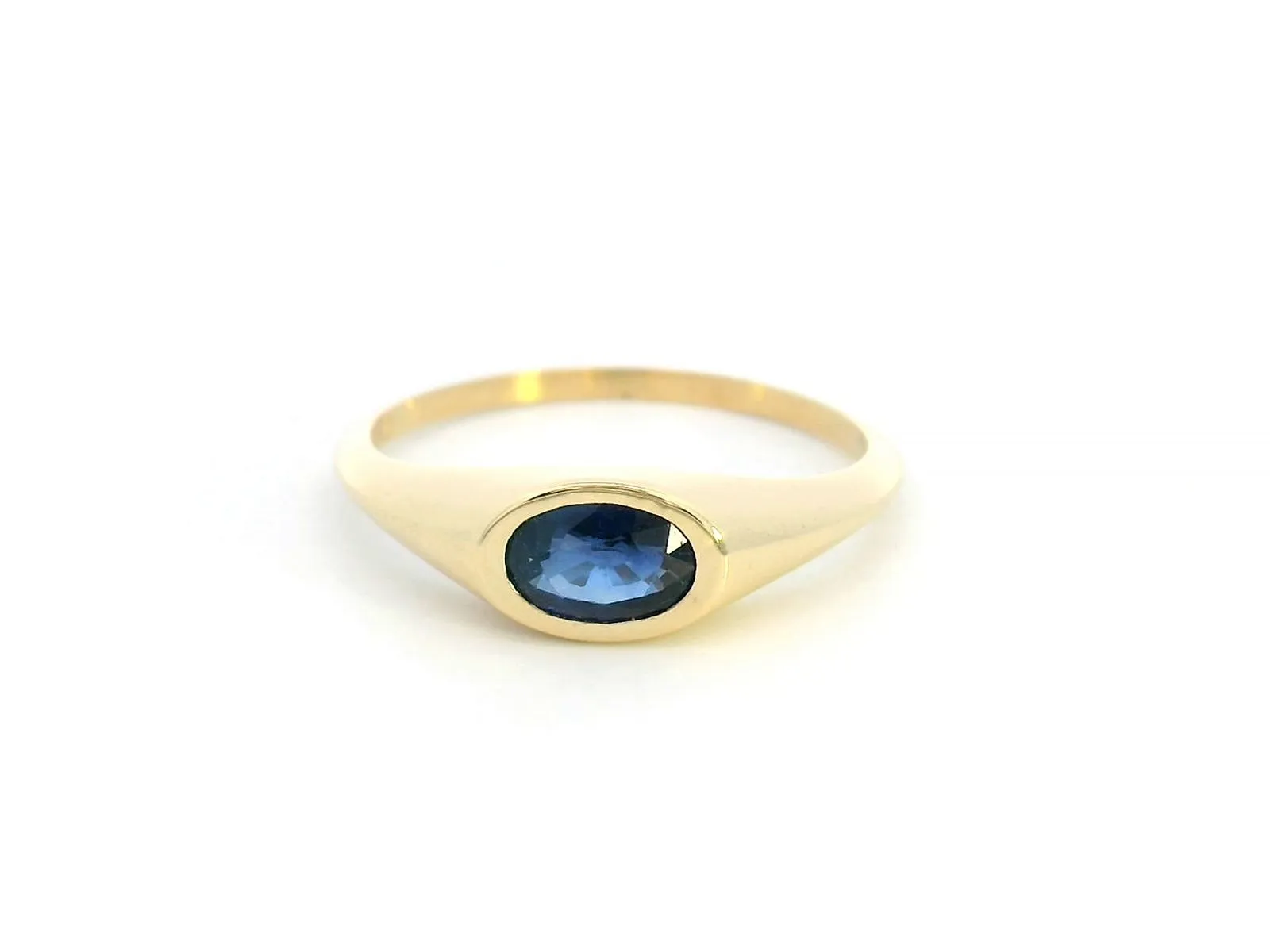 Elegant 18K Yellow Gold Blue Sapphire Ring – September Birthstone Fine Jewelry