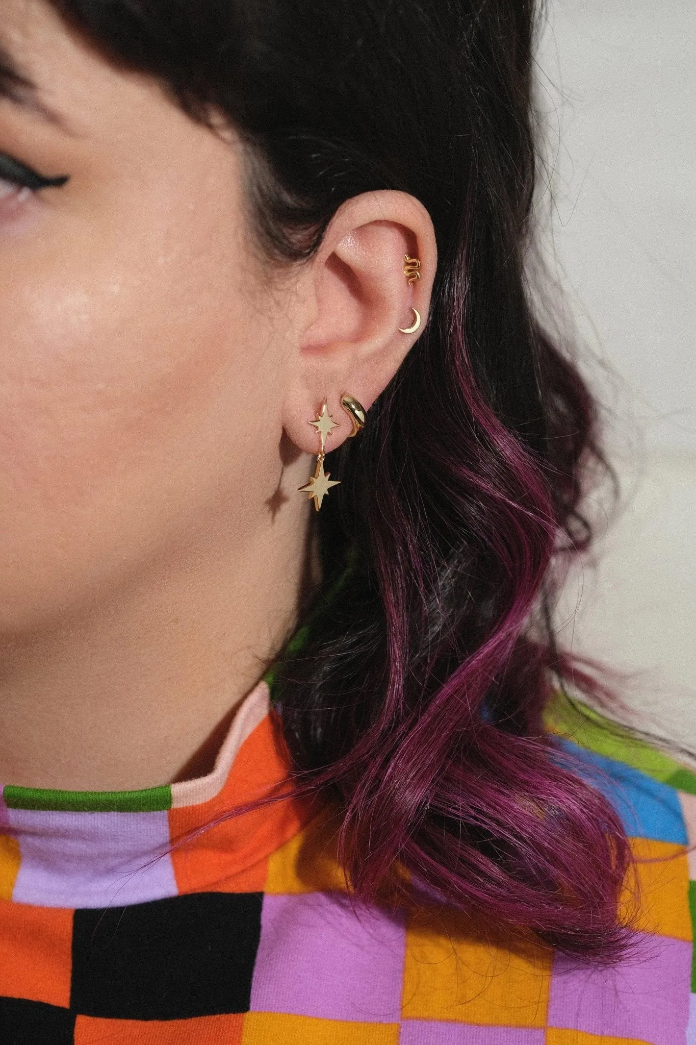 Fine Essentials - Classic chunky huggie hoop earrings