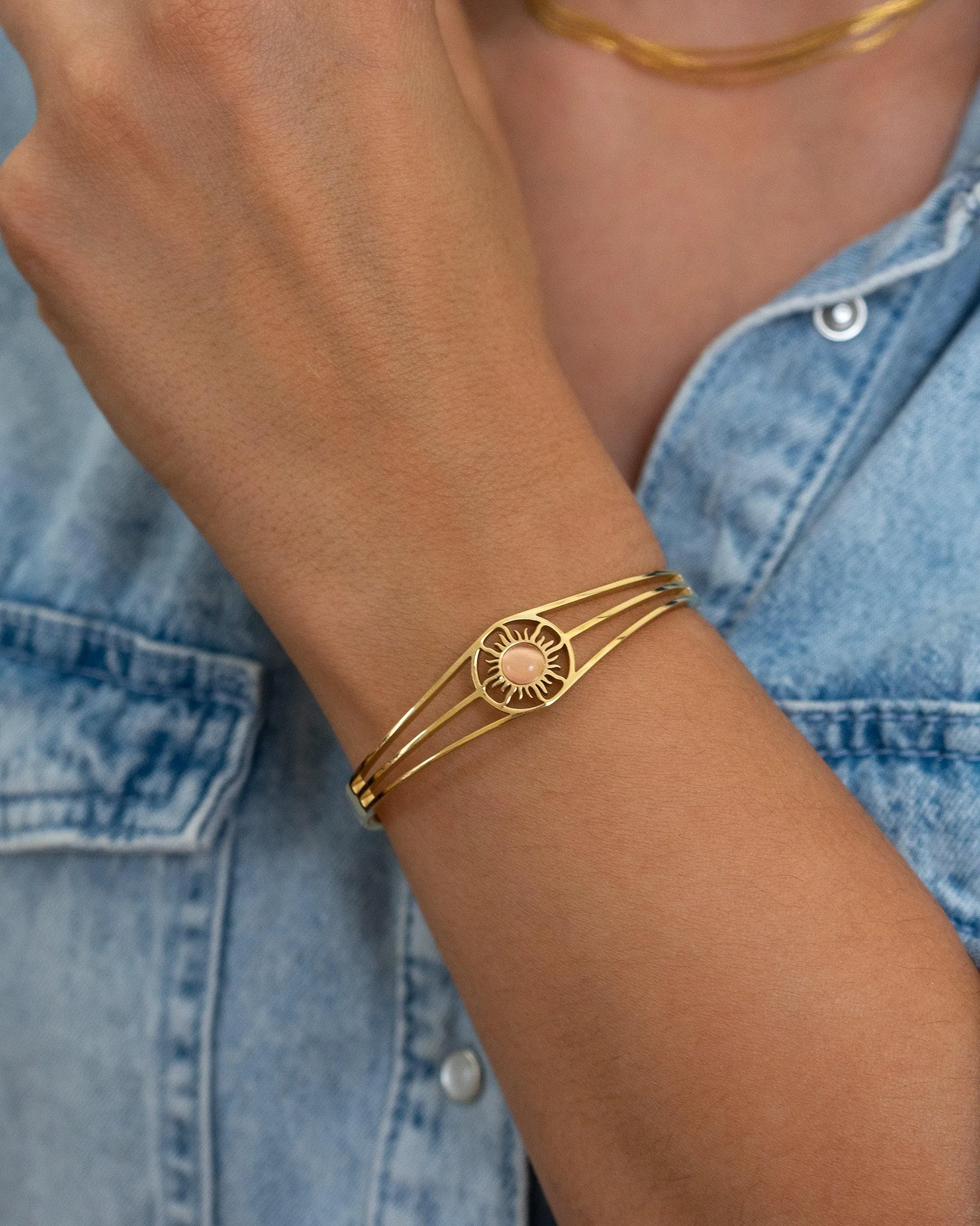 Gold Sunstone Bracelet