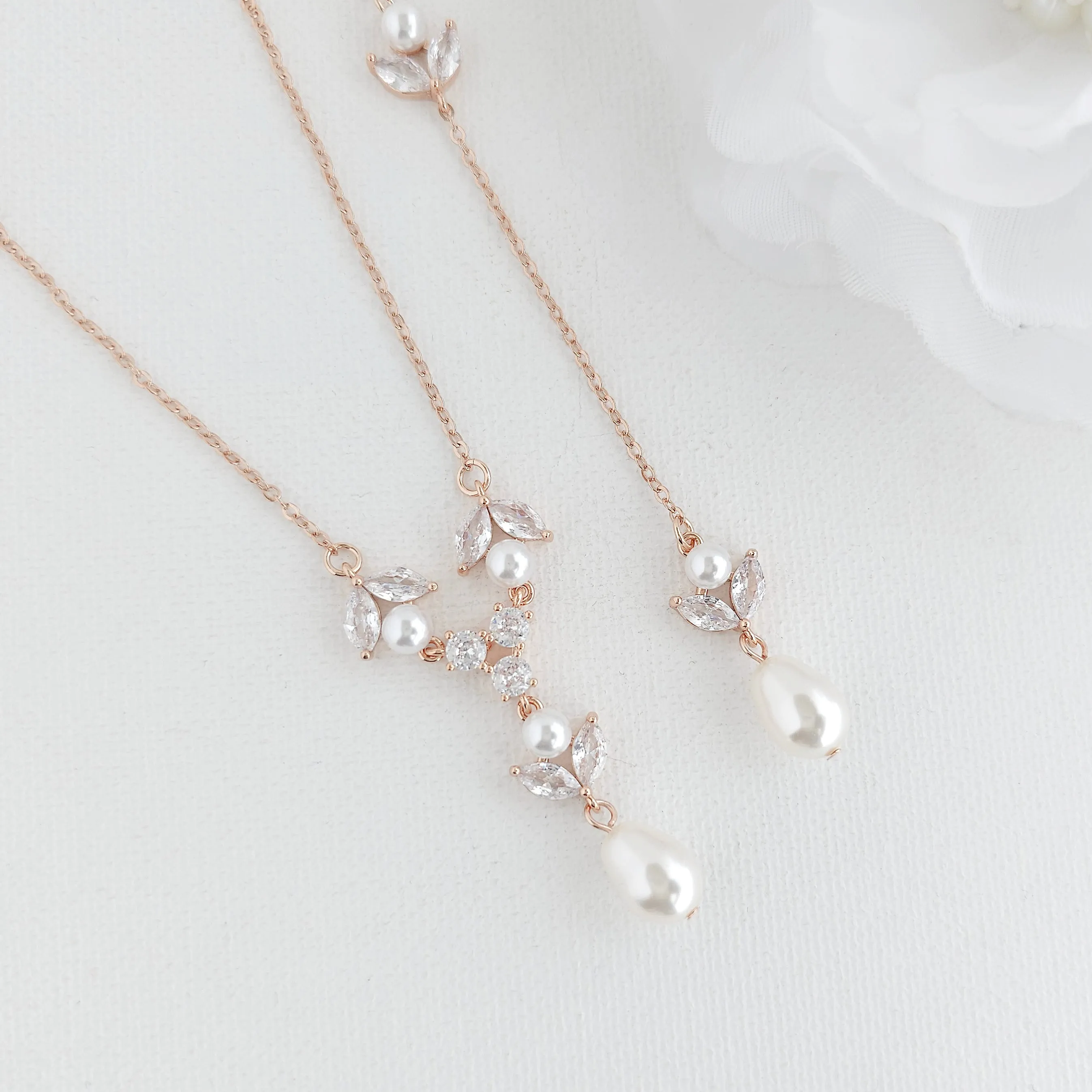 Simple Detachable Back Necklace for the Minimalistic Bride-Leila