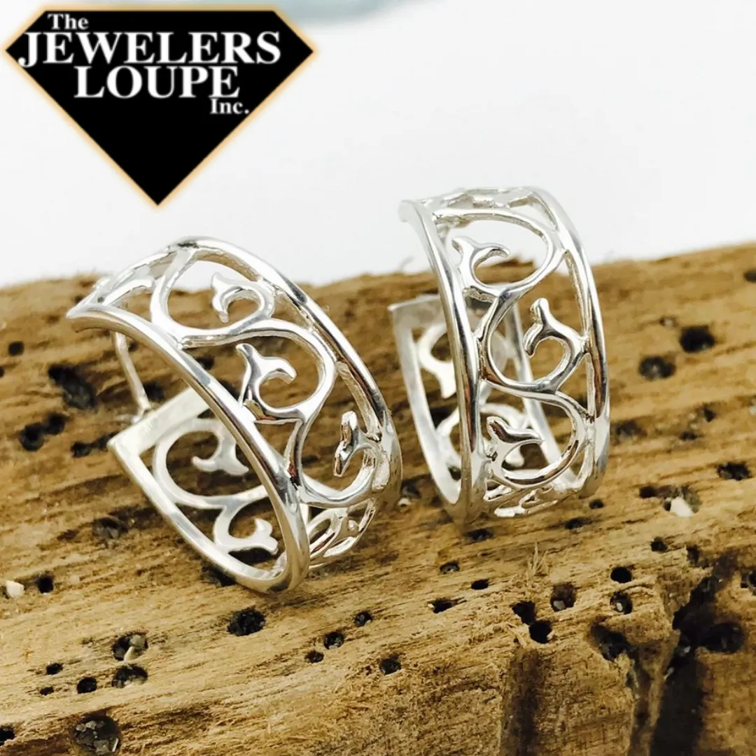 Southern Gates Sterling Silver Classic Scroll Earrings (90189)