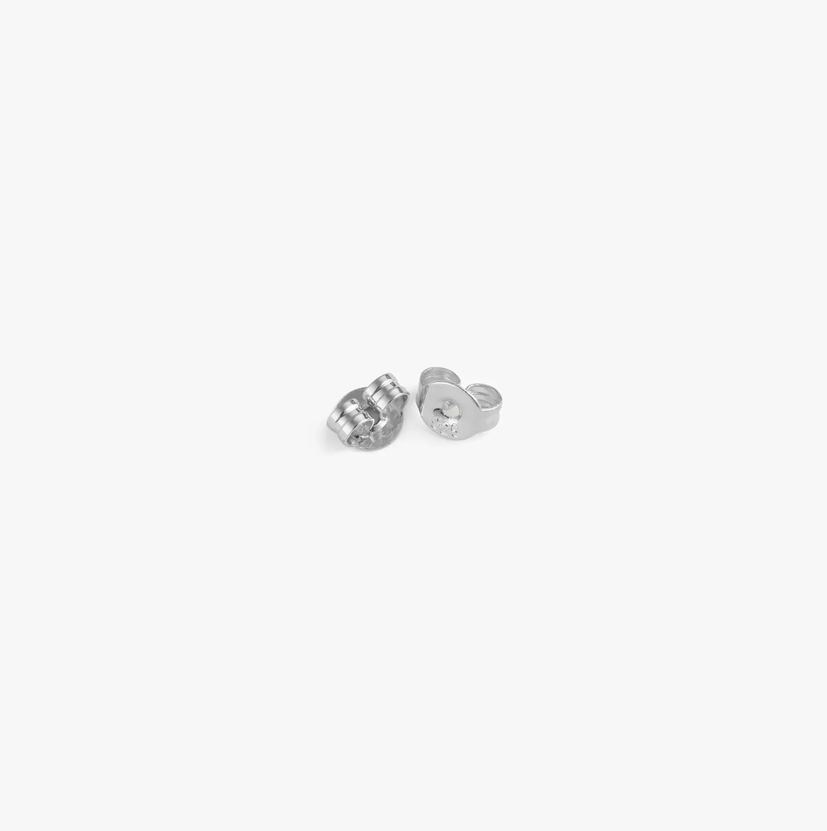 STUD EARRINGS Silver 4 mm