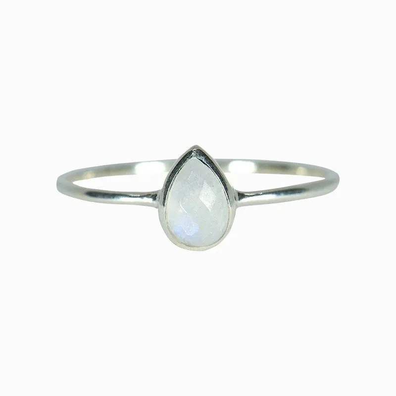 TEARDROP MOONSTONE RING | SILVER